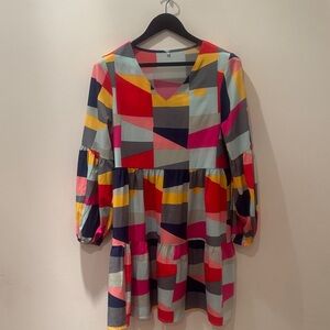 Source Unknown Colorful Geometric Long Sleeve Dress.
Total length 34”.
Size M.